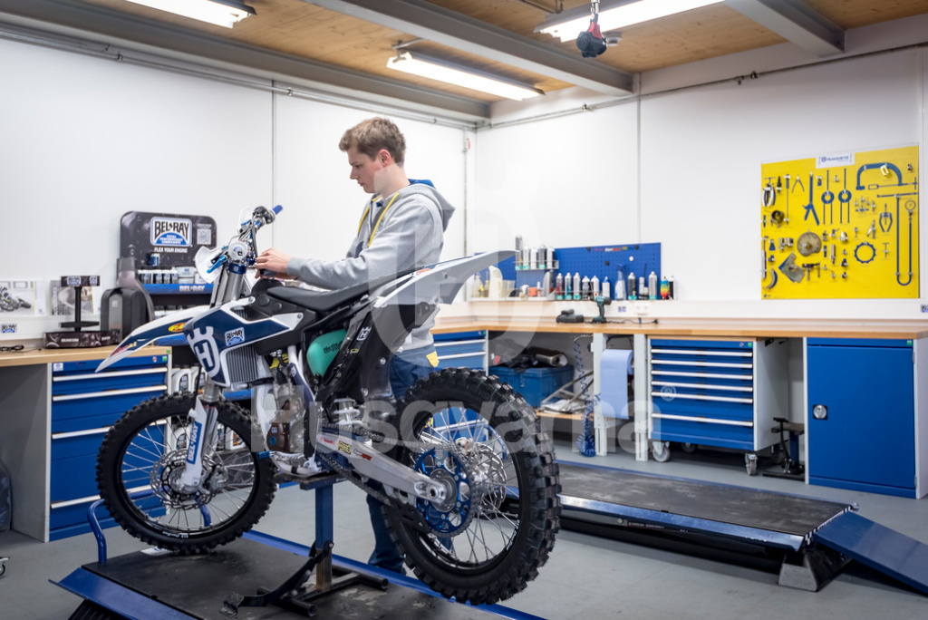 abt_21411565178218393MTEwNDYxOQ.jpg abt_21411565178218393MTEwNDYxOQ.jpg